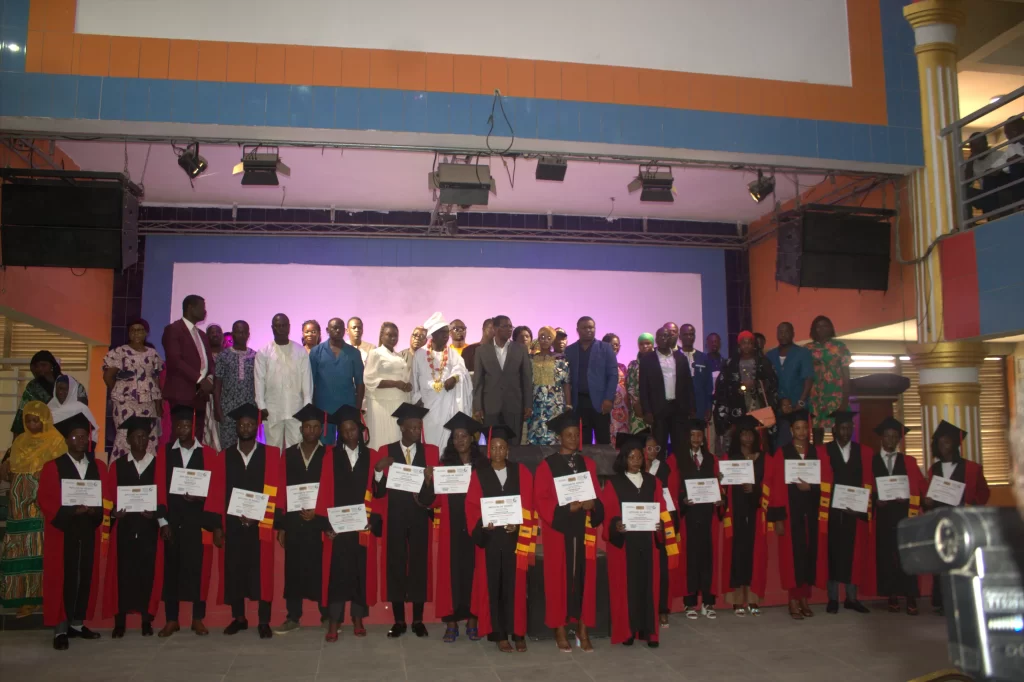 Remise de diplômes de formation modulaire- FORMATEC-JPOIF-2024 